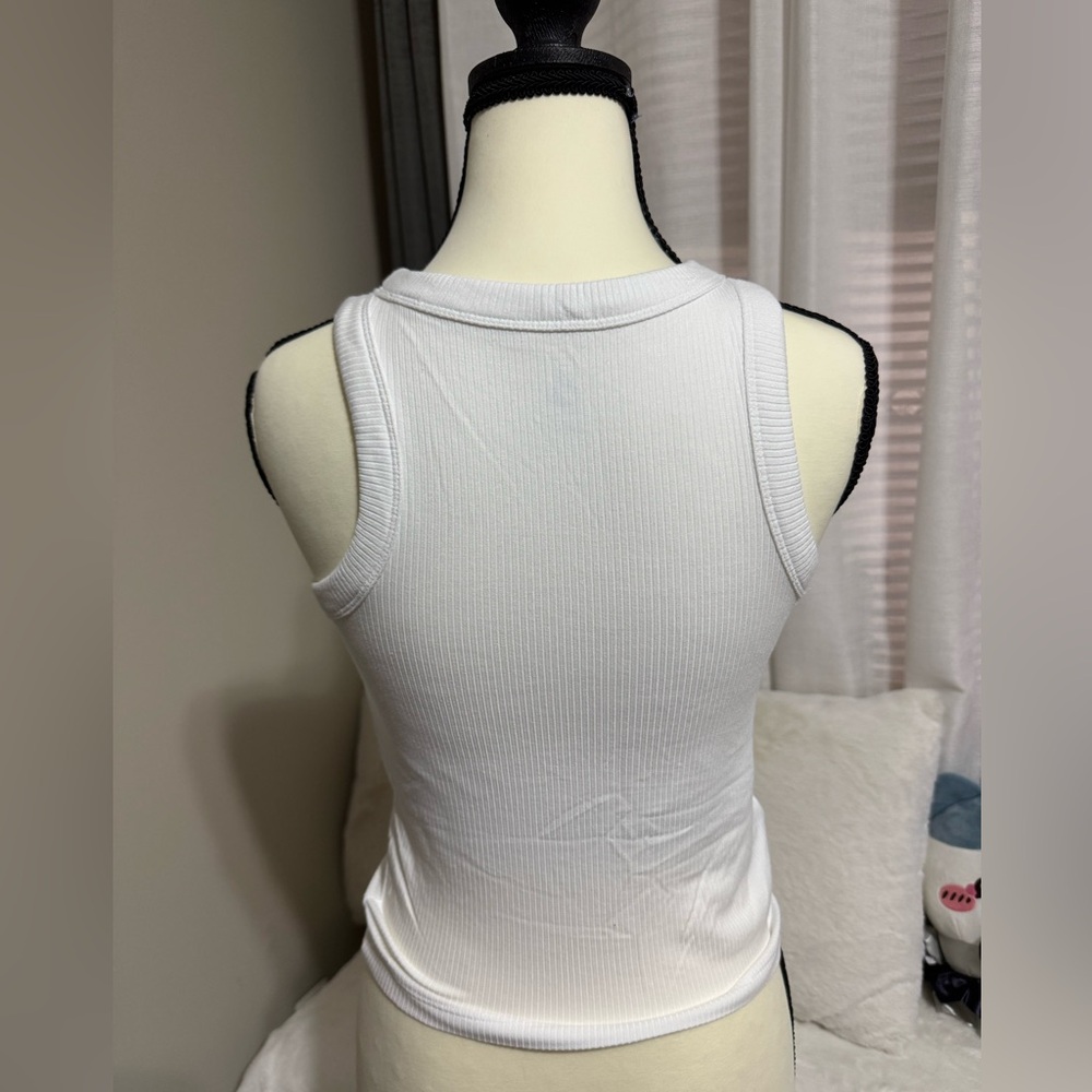 Lou & Grey Ribbed Crop - Picture 3 of 6